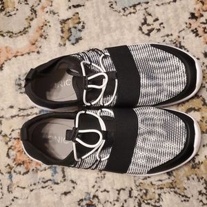 Black Vionic sneakers